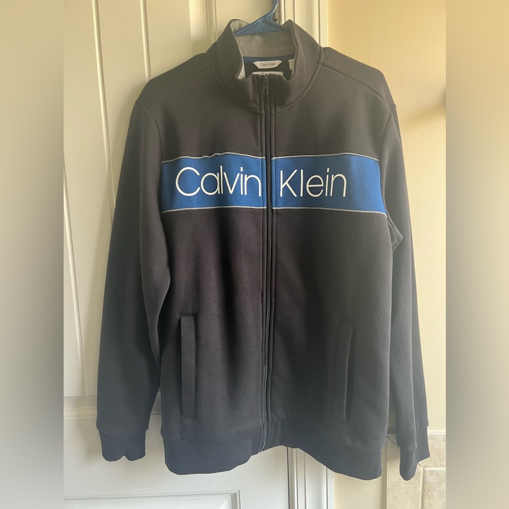 New Calvin Klein casual jacket. Black size Large very nice.